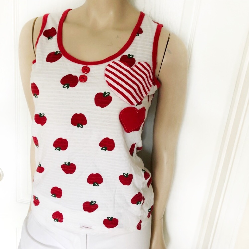 3 for $21❤️dELiA*s Cotton Tank with cute apples 🍎